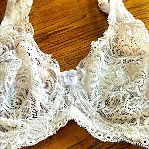 🌺NWOTSexy All Lace 36D WhiteUnderwire unlined Bra Adjustable Straps.FullCoverage